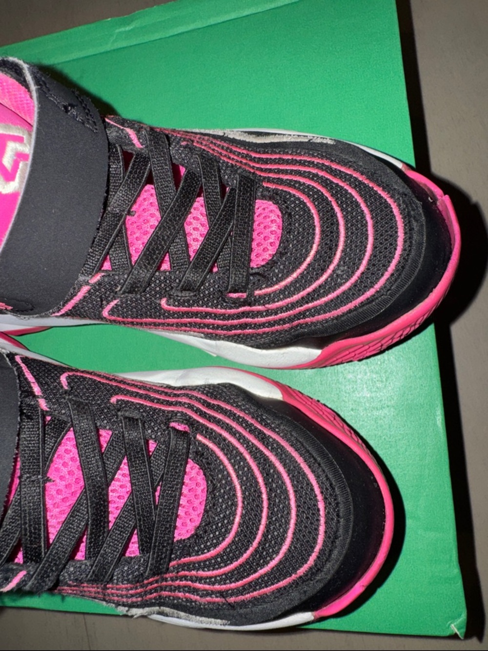Giannis Nike Kids Black Pink Athletic Sneakers size 12c - Picture 10 of 10